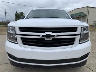 Chevrolet tahoe 2018 condition PERFECT INSIDE AND OUT