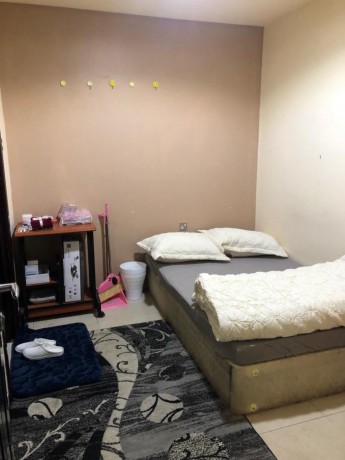 partition-rooms-available-for-couples-burjuman-metro-bur-dubai-big-1