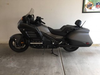 2015 honda goldwing f6b for sale contact whatsapp via +971526695242