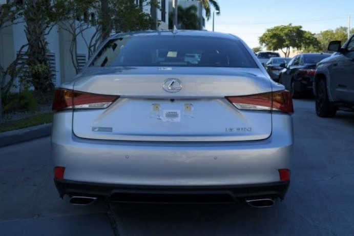 2018-lexus-is-350-big-1