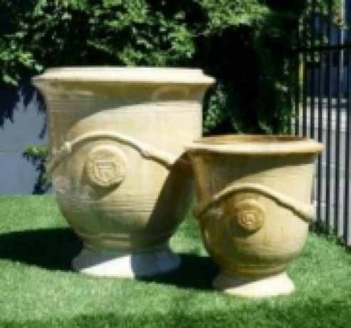 outdoor-planters-big-0