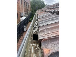 World Class Gutter Cleaning in Melbourne @ Pocket Friendly Price
