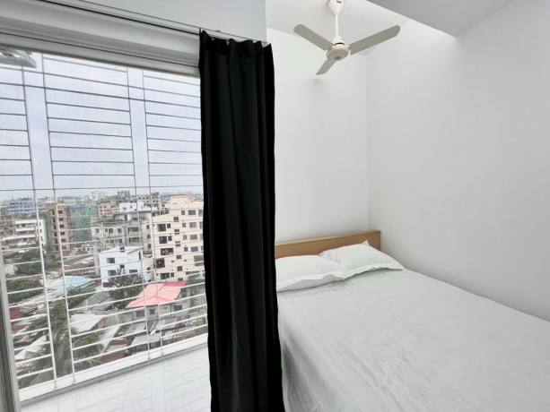 furnished-short-term-2-room-flat-rentals-big-0