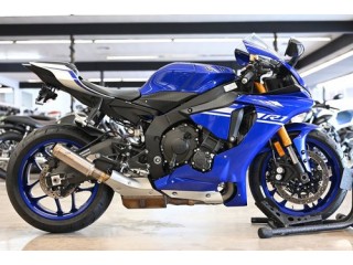 2017 YAMAHA R1 AVAILABLE +971564580565