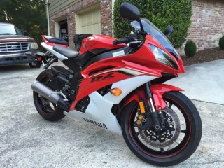 Red color 2015 yamaha r6