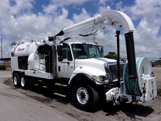2004-international-7400-vaccon-vacuumjetter-combo-big-0