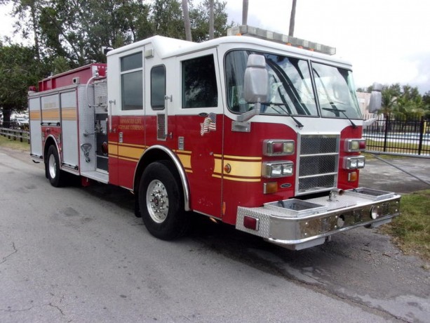 2004-pierce-dash-pumper-fire-truck-big-0
