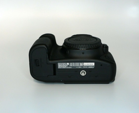 available-nikon-z-ii-nikon-d850canon-5d-mark-ivcanon-r6-nikon-lenses-sigma-lenses-whatsappchat1780-299-9797-big-0